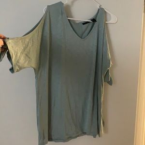 Women’s shoulder top